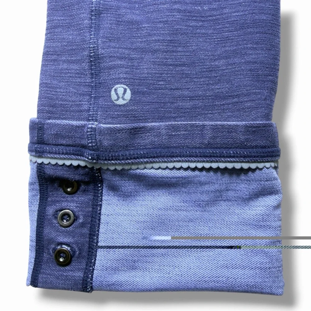Lululemon 6 Snap Me Up Crop Side Button Indigo Heathered Slub Picot Capri Leggin